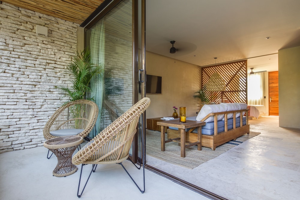 Copal Tulum Hotel 50/50