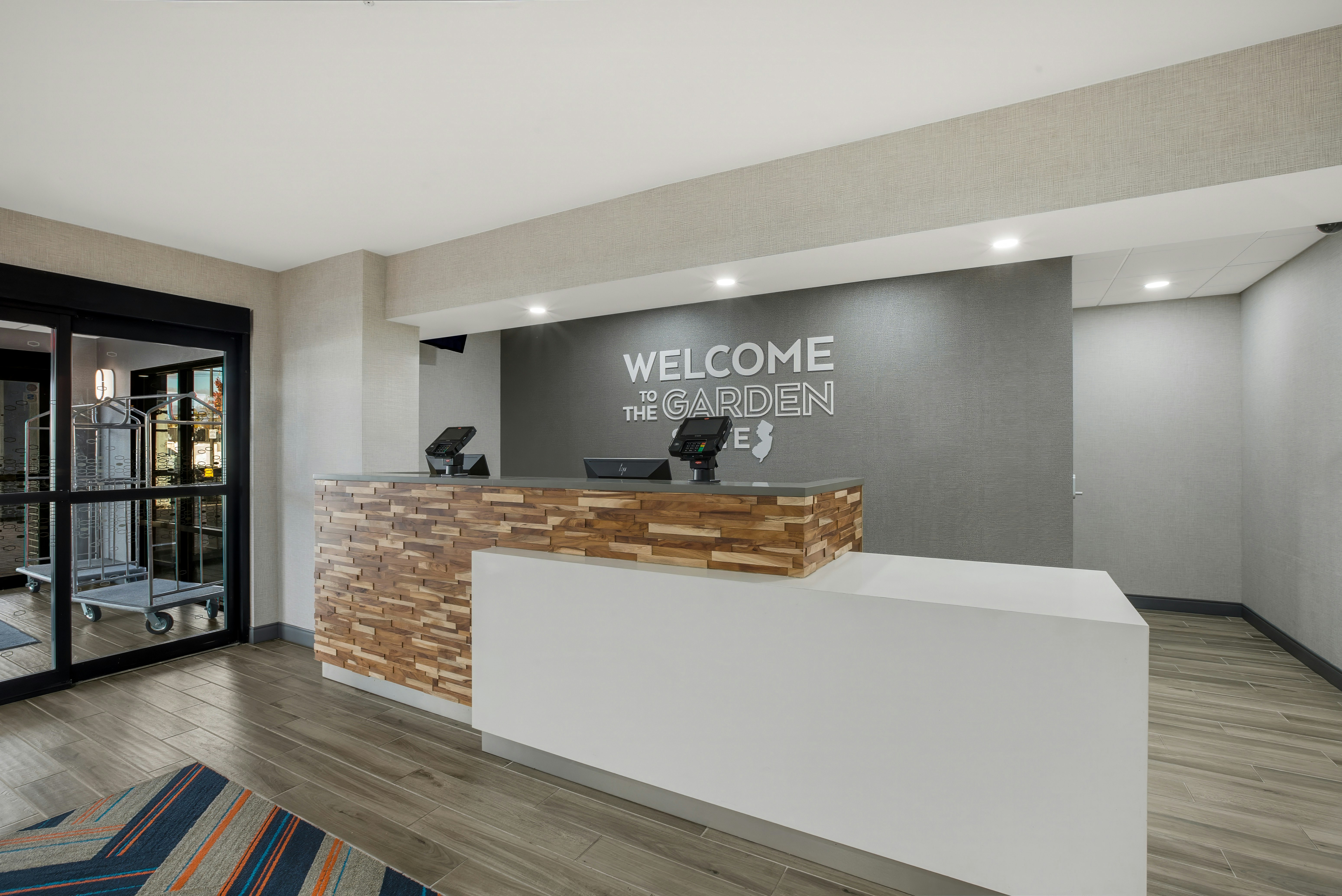 Hampton Inn Linden 10/75