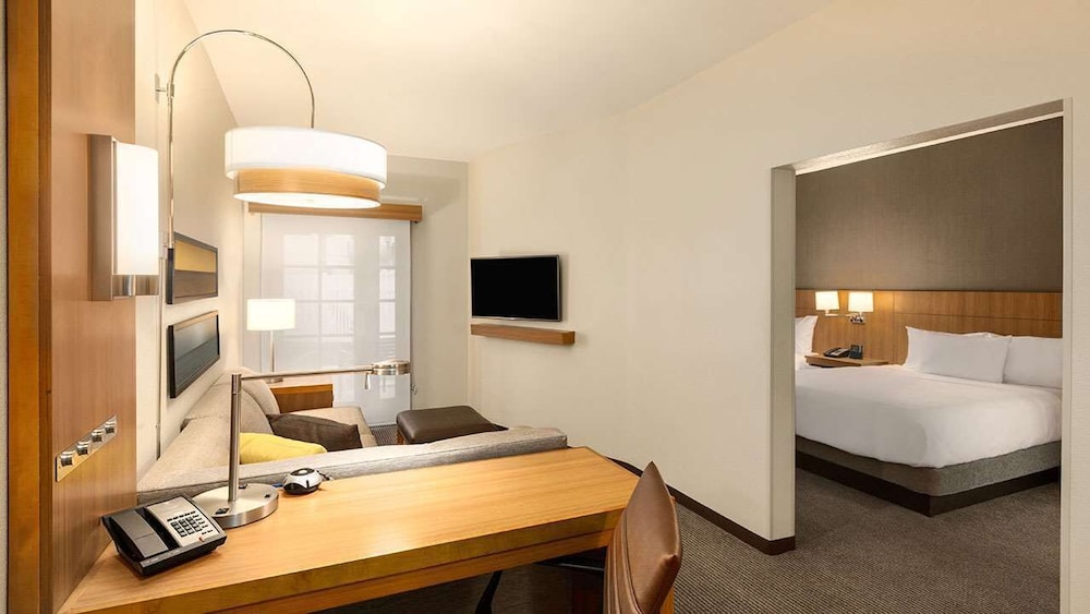 Hyatt Place Phoenix Chandler Fashion Center 14/68