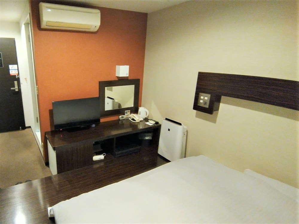 Green Rich Hotel Iwakuni Ekimae 61/62