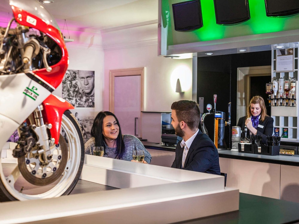 Mercure Dartford Brands Hatch Hotel & Spa 6/50