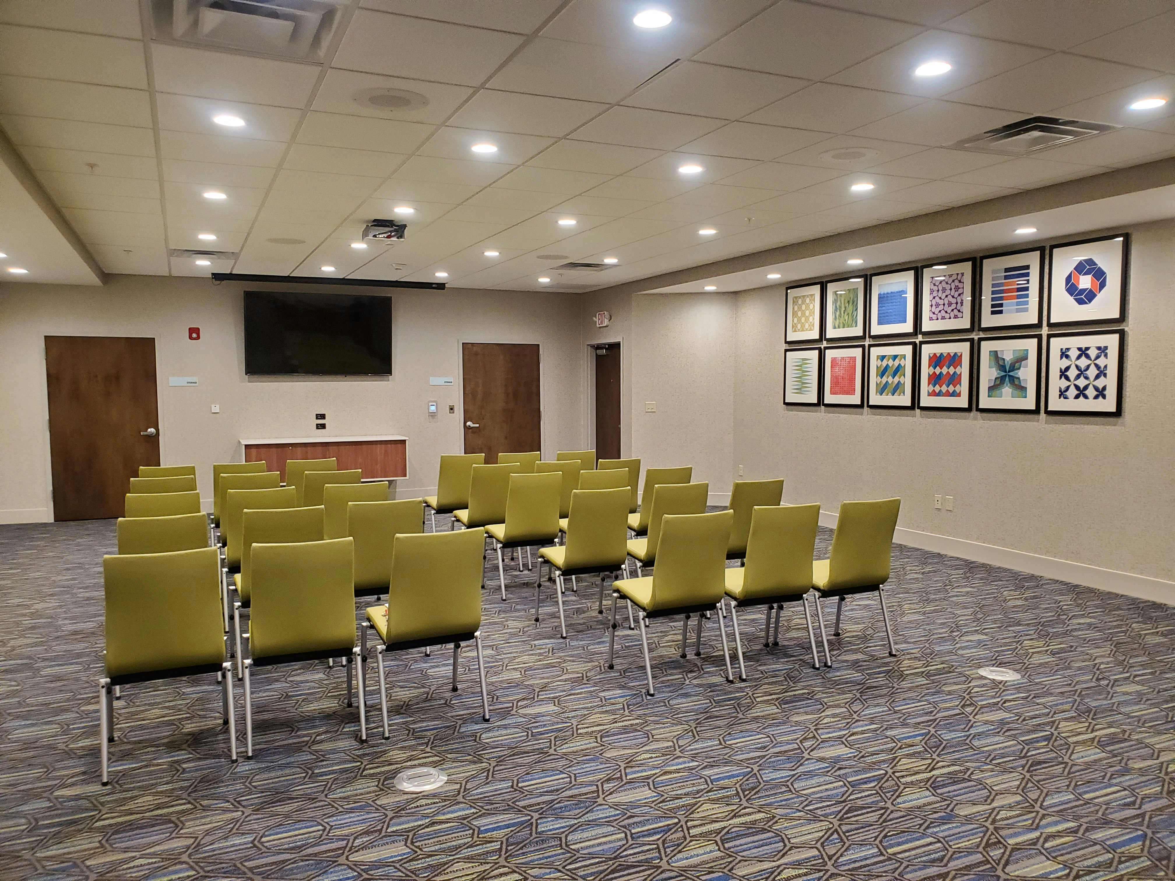 Holiday Inn Express Suites Sandusky 36/42