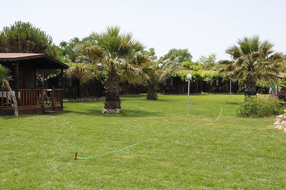 Ataol Beach & Bungalows 35/40