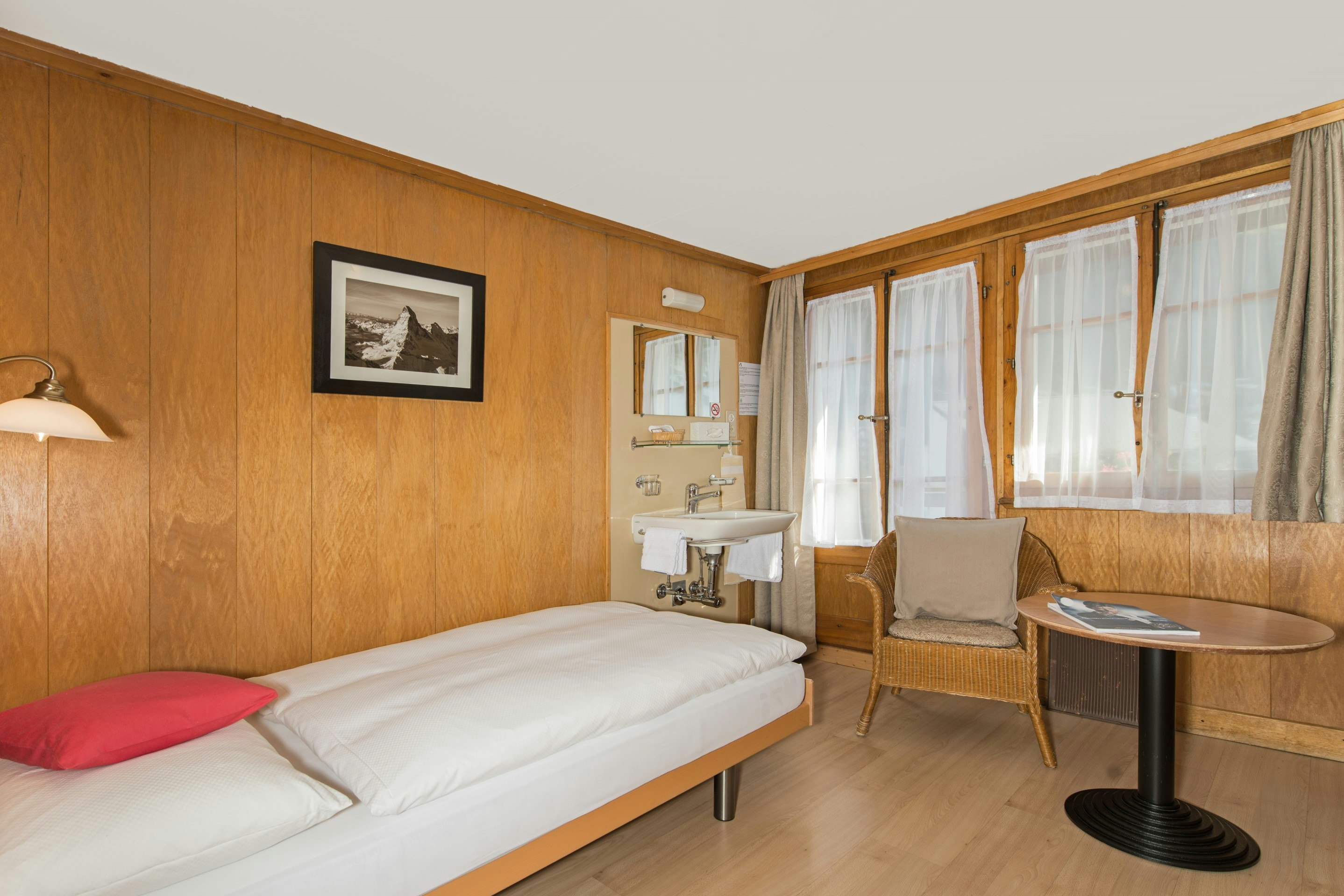 Hotel Alpina 5/25