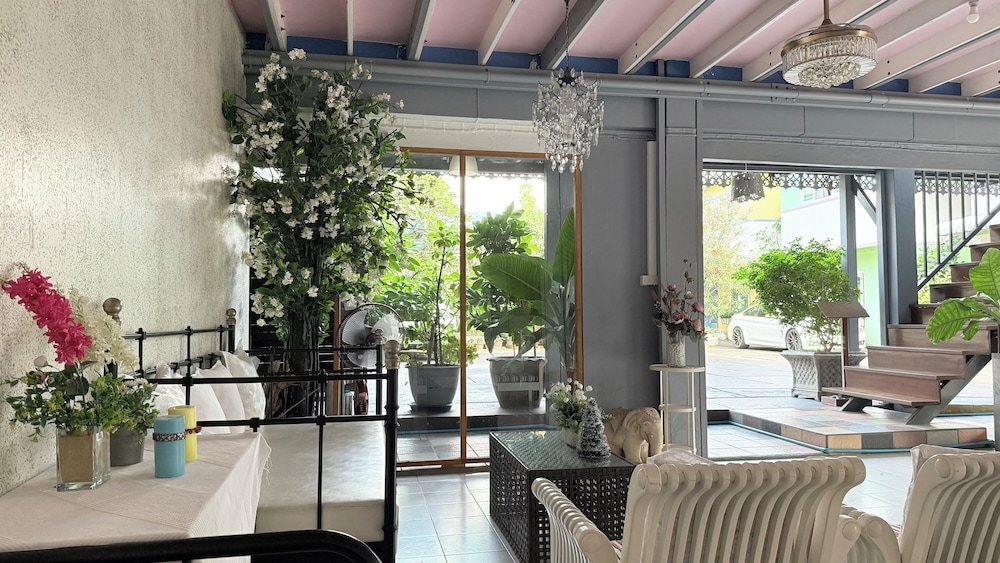 Issara House Bangkok 46/57