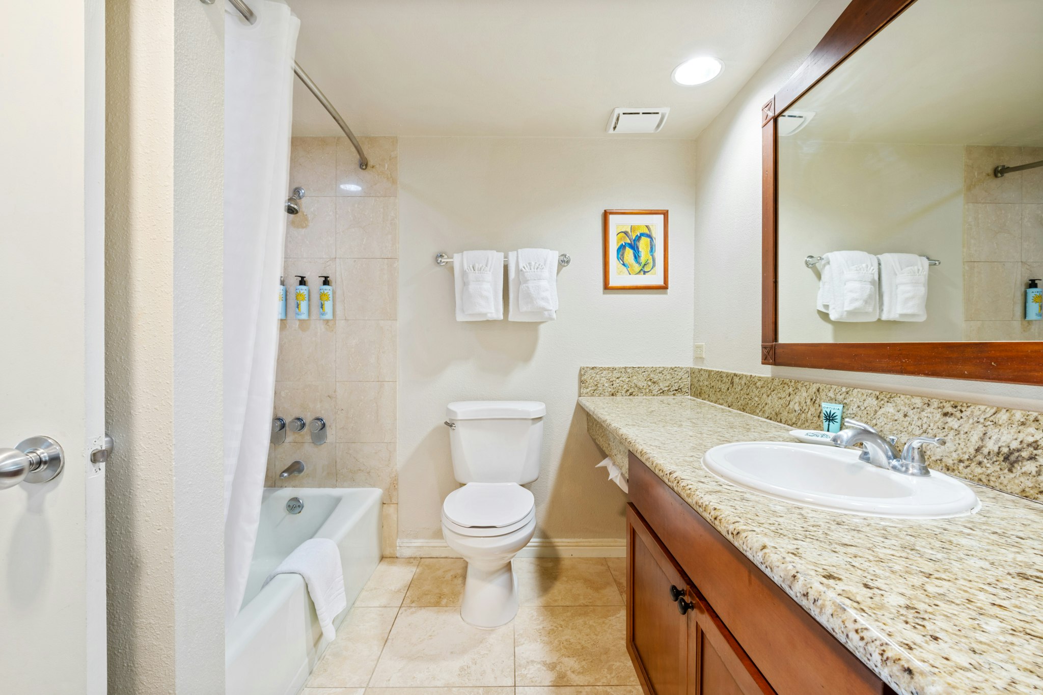 Luana Waikiki Hotel and Suites 48/50