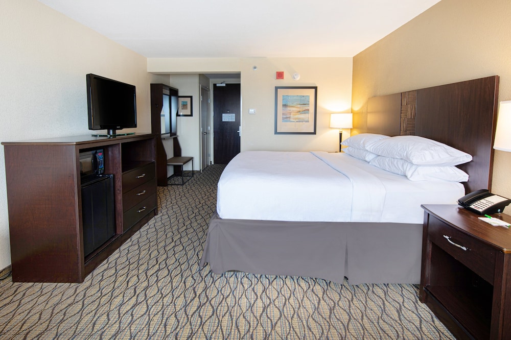 Holiday Inn St Louis Arpt West Earth City 25/76