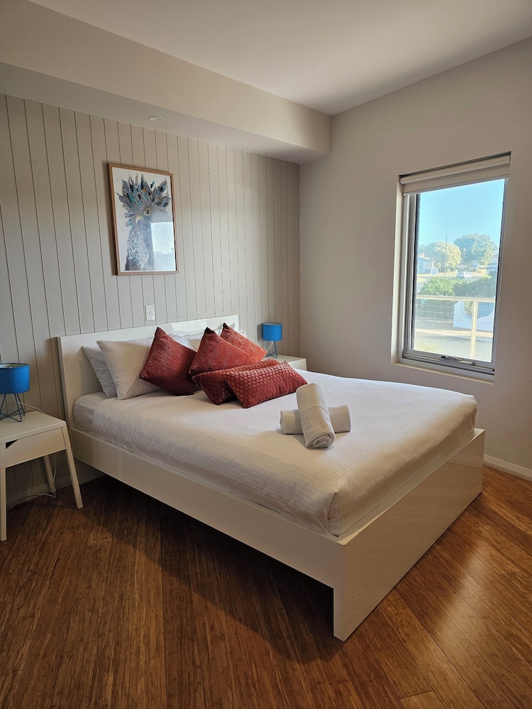 Robe Marina Accommodation 8/50