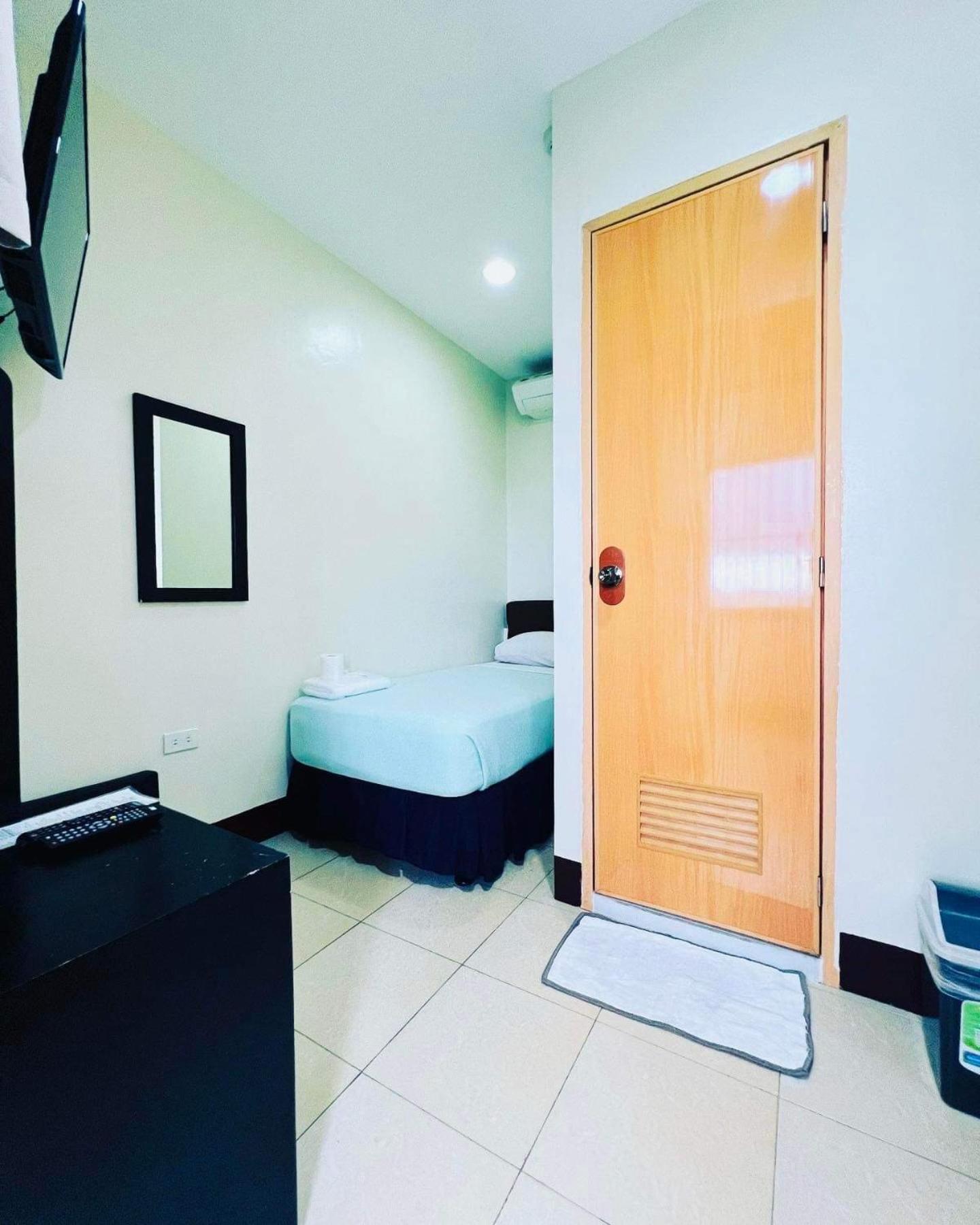 Park Avenue Residence Inn &amp; Suites 27/27