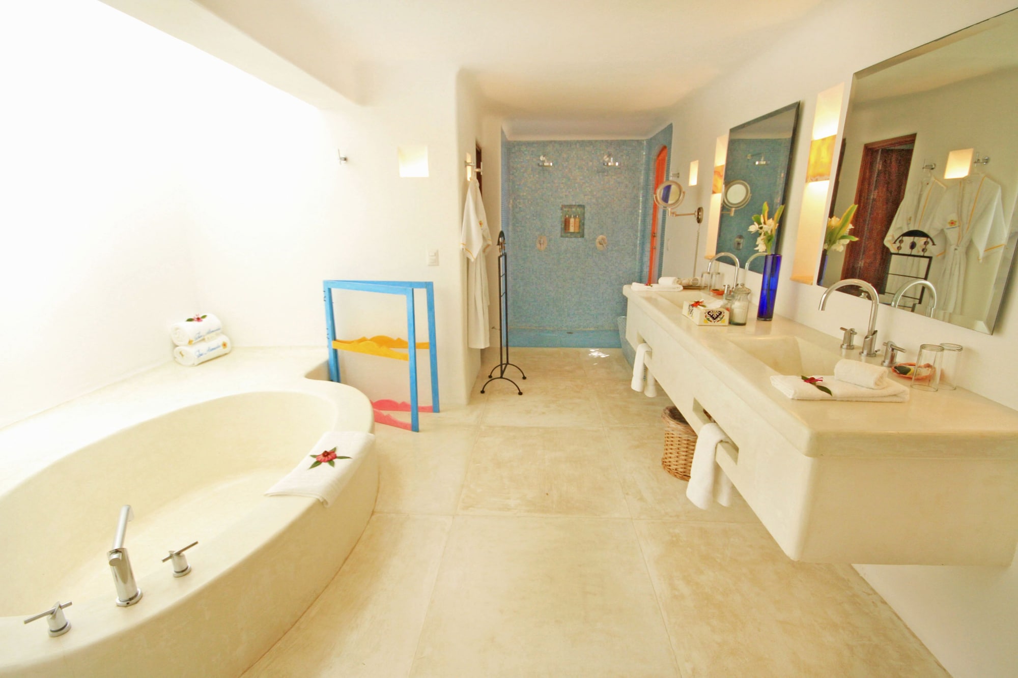 PREMIUM, STUDIO, SUITE