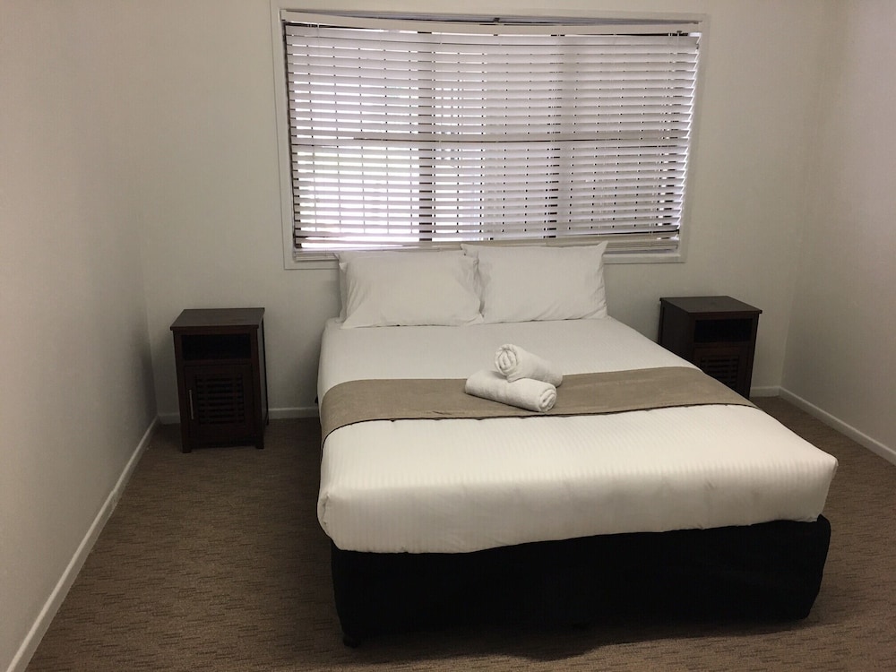 CALOUNDRA CENTRAL APARTMENT HOTEL 42/68