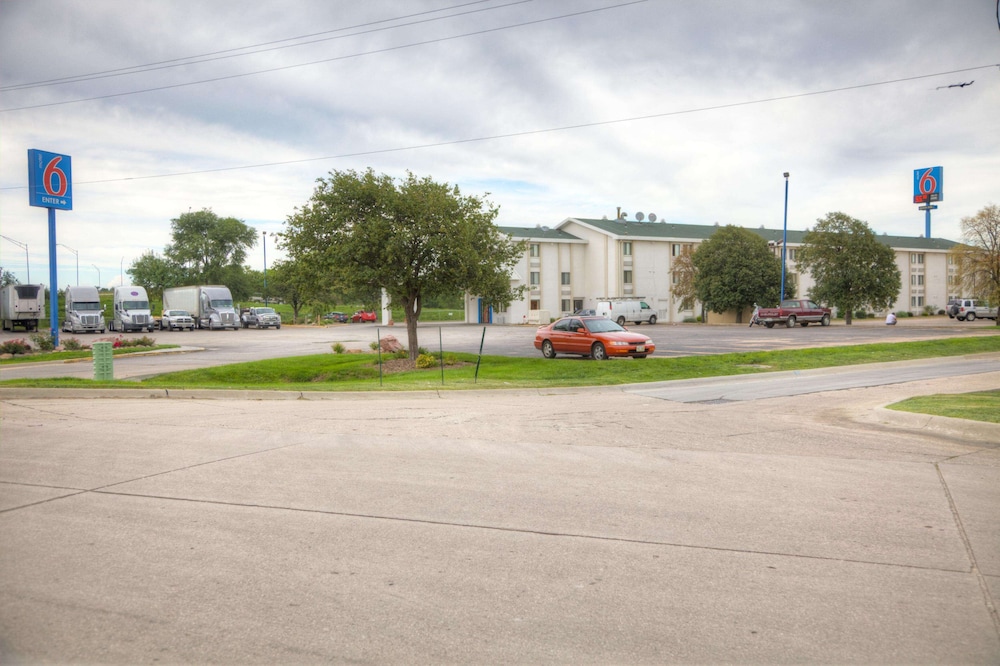 Motel6 Council Bluffs, IA - Omaha East 60/68