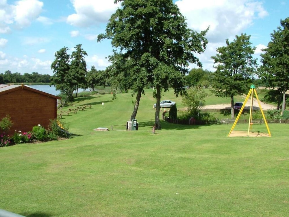 Gosfield Lake Resort 17/50