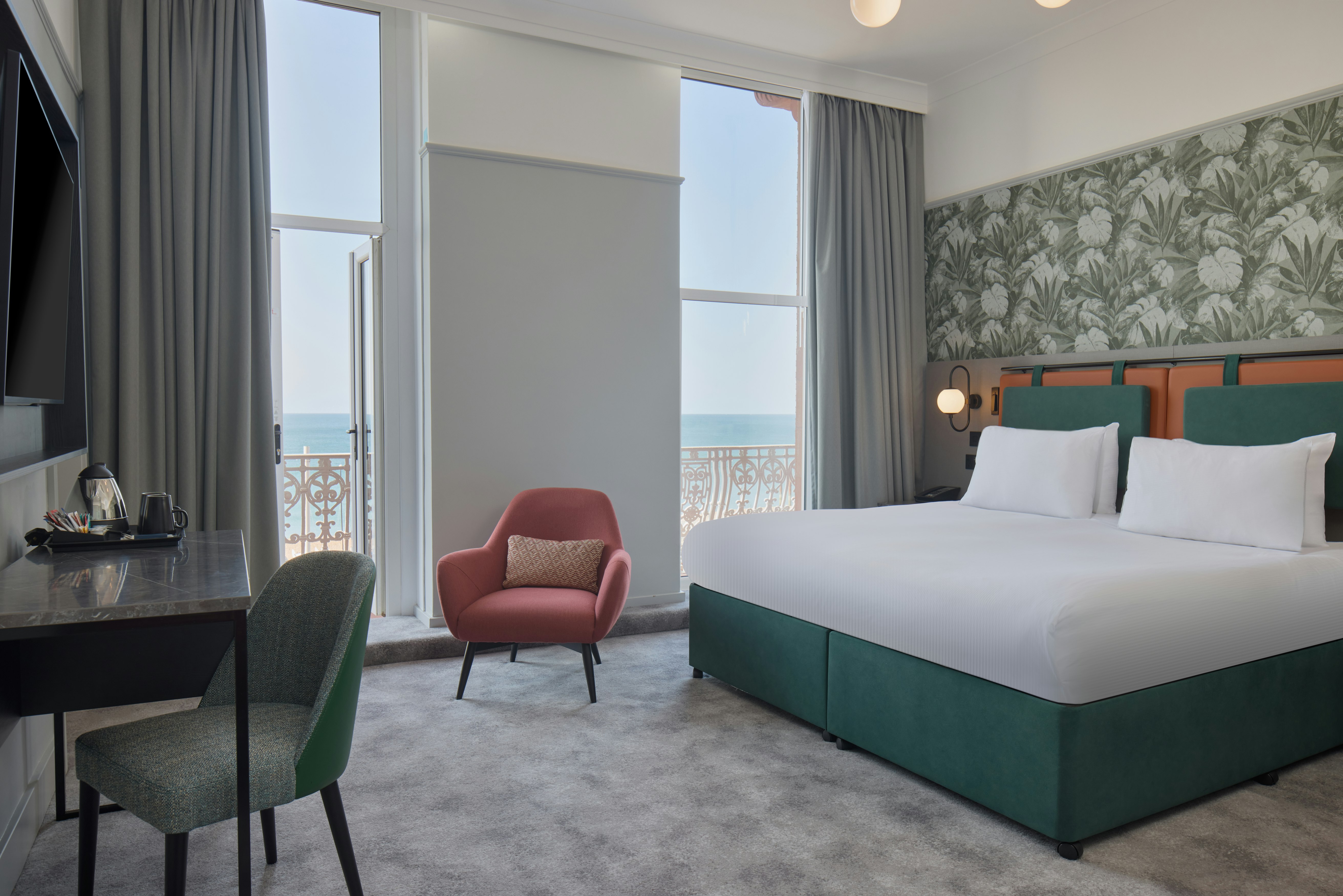 SUPERIOR, KING BED, SEA VIEW, BALCONY