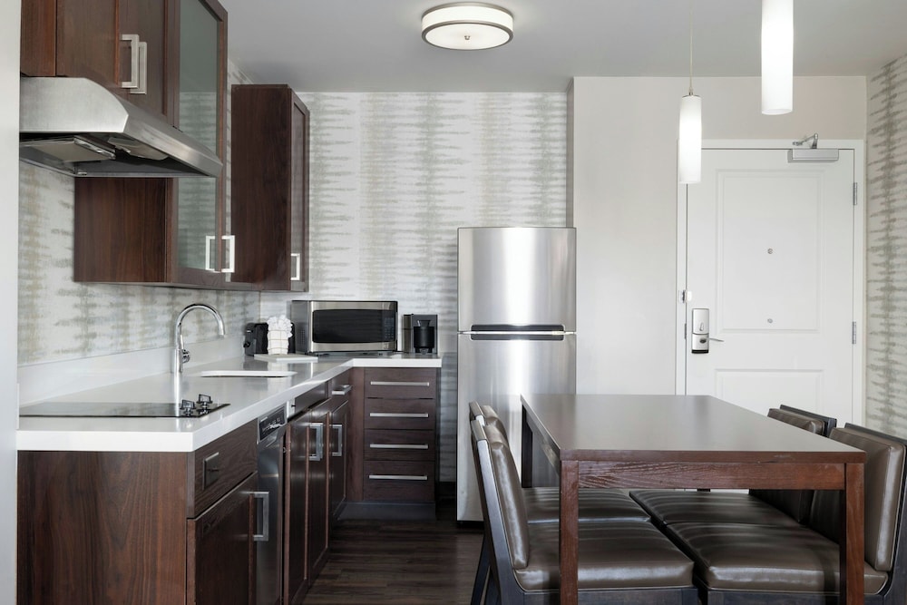 Residence Inn Denver Stapleton 40/53