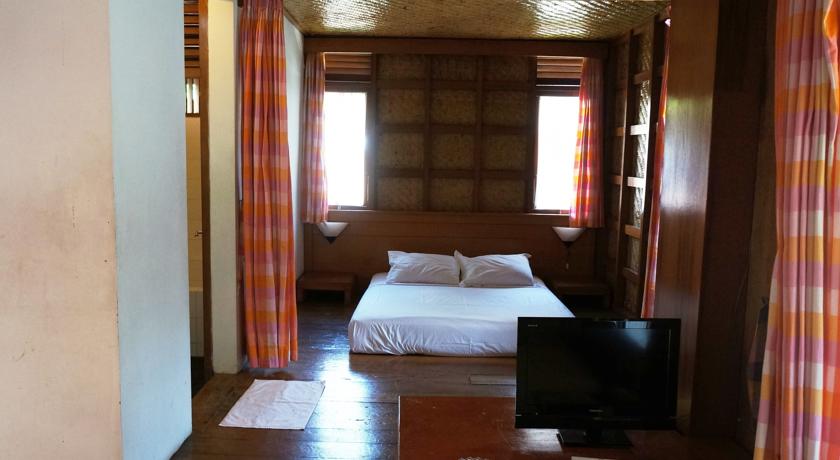 Kampung Sumber Alam Garut 19/50