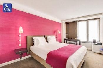 Room, King Bed, Ground Floor, Accessible