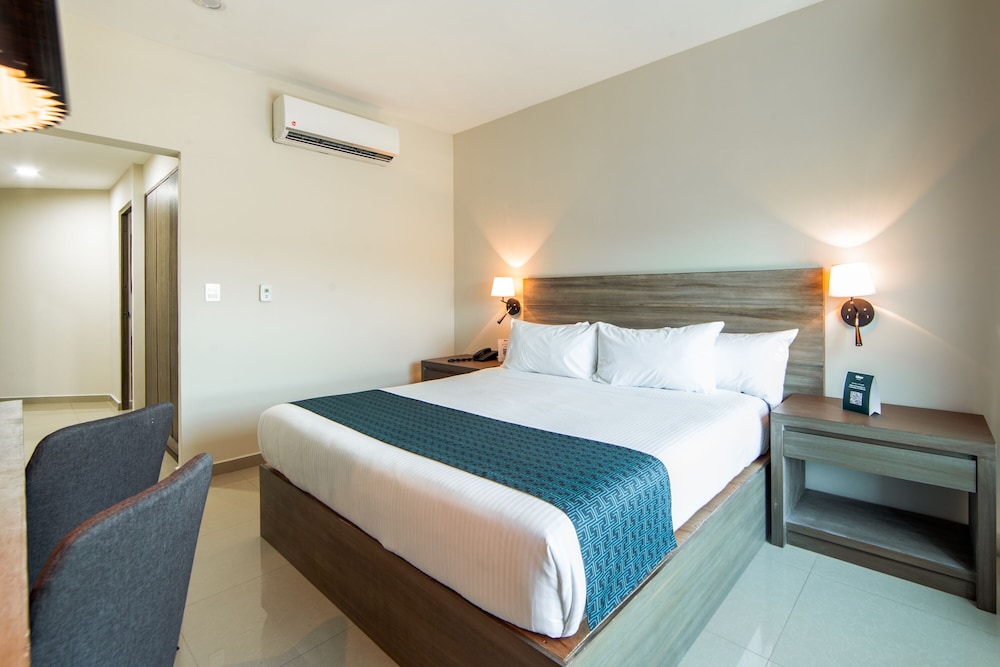 InHouse Culiacan (ex. Monterreal Hotel) 40/74
