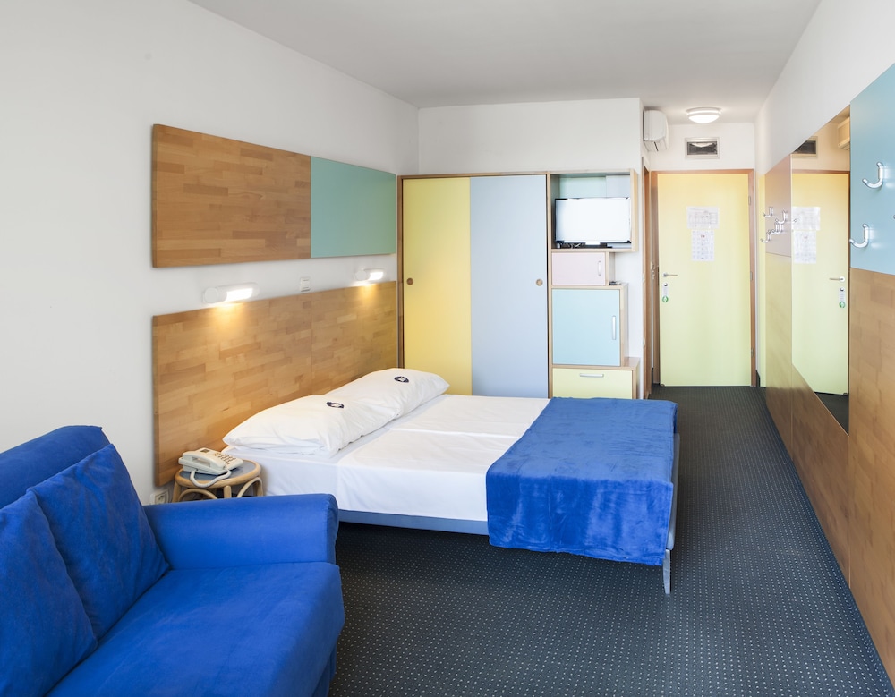 Hotel Oleander 15/76