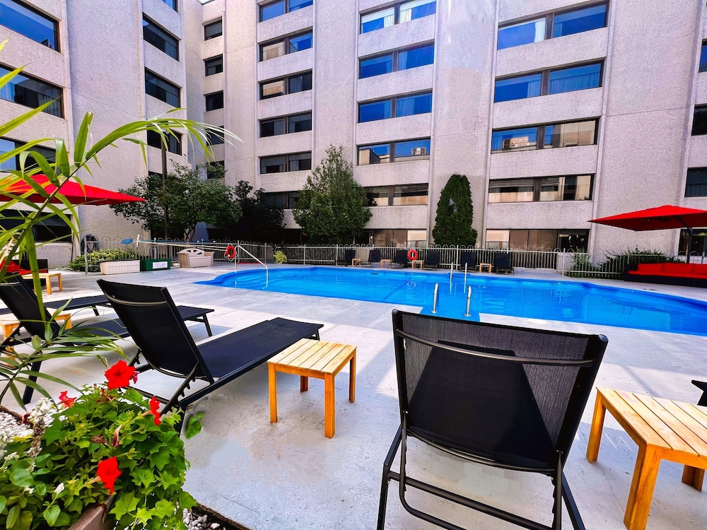 Hotel Universel Montreal 43/50