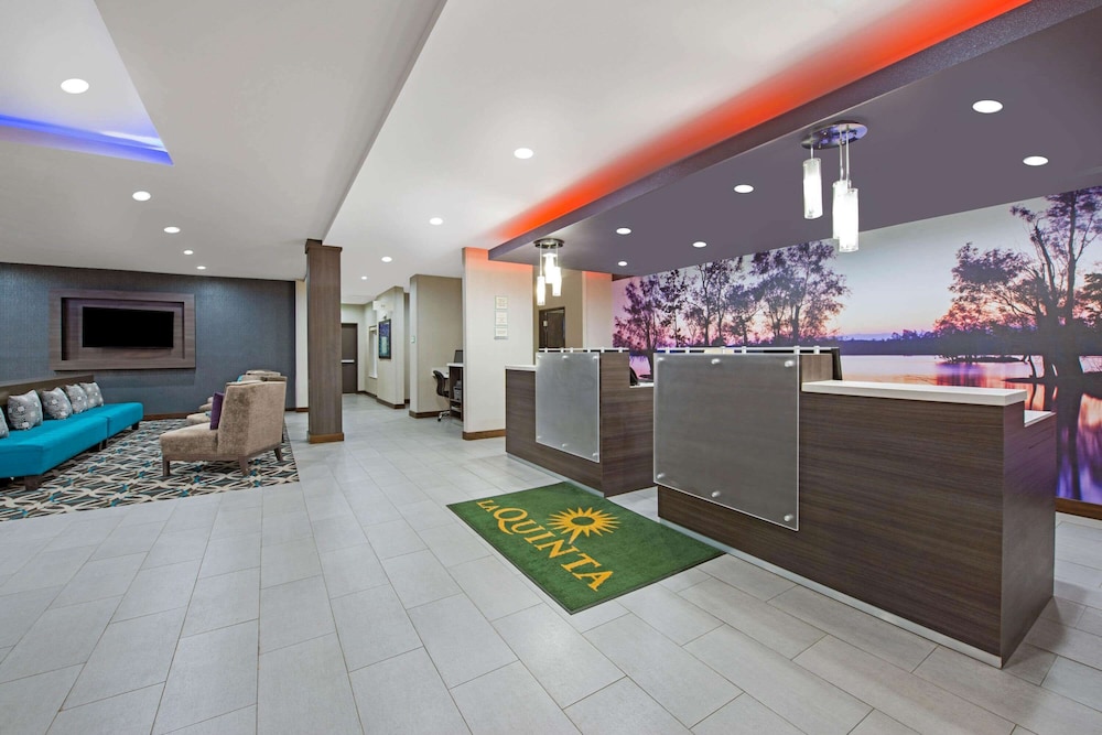 La Quinta Inn And Suites By Wyndham Lake Charles - Westlake 12/45