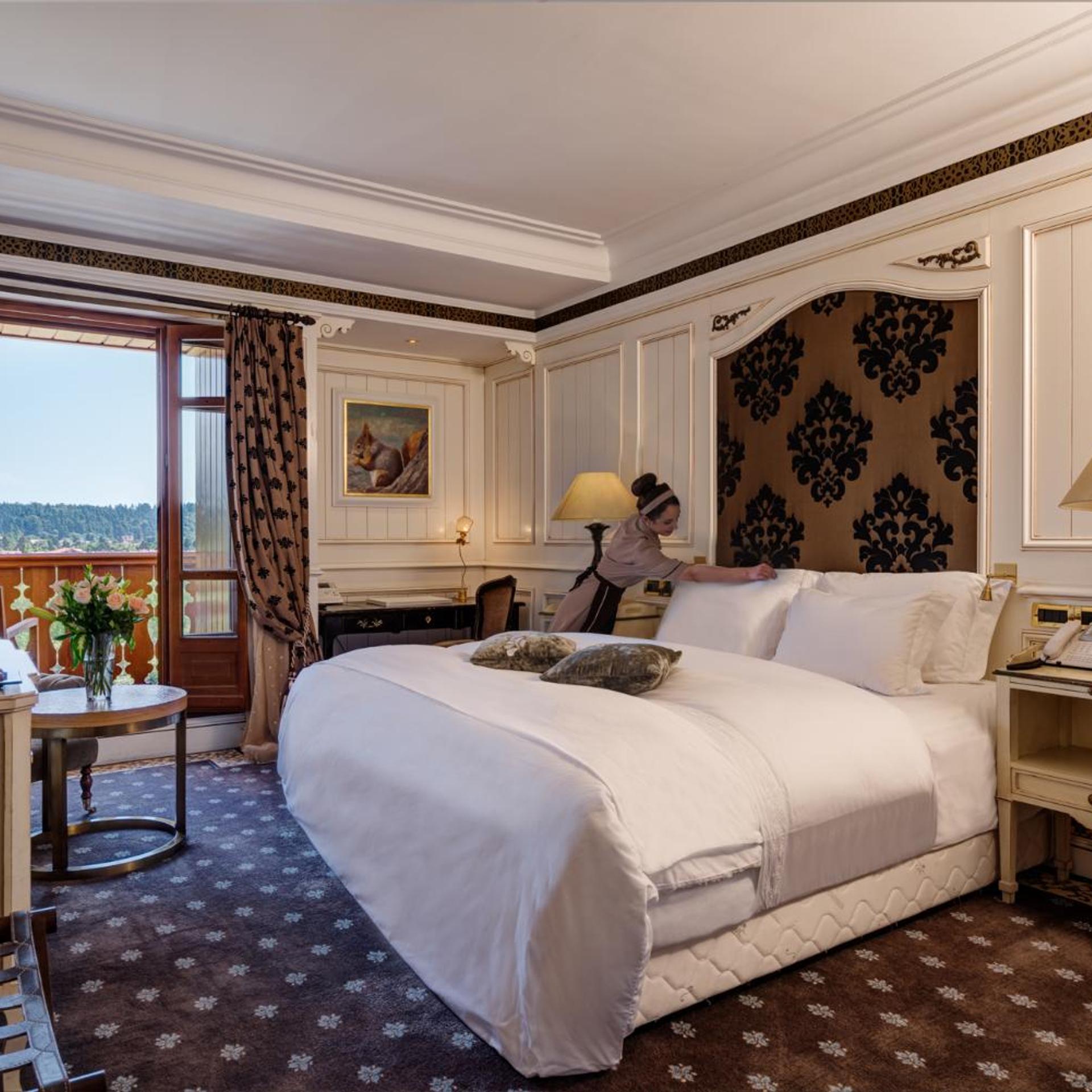 Deluxe, Double Bed, Forest Side
