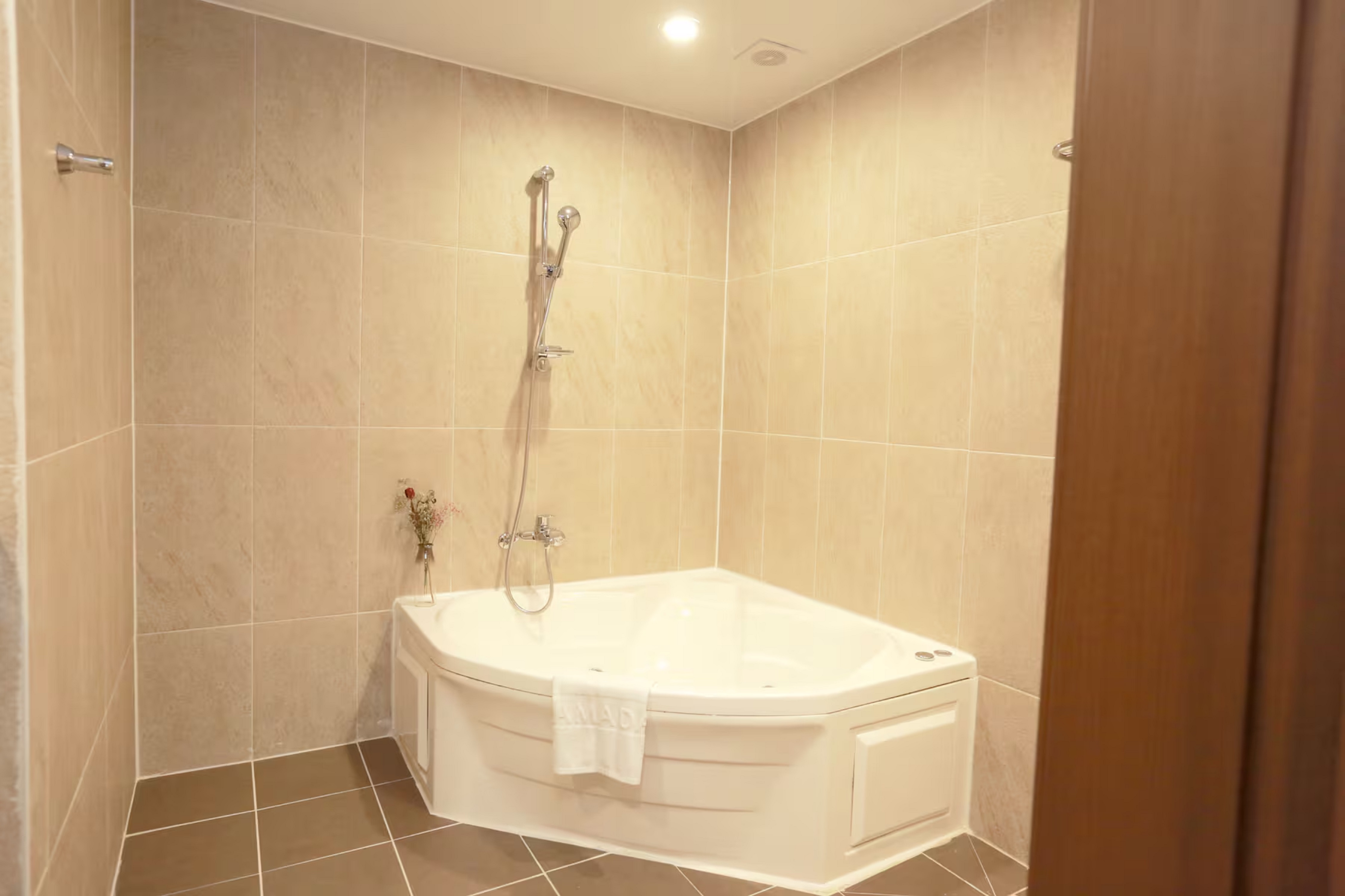 غرفة ديلوكس بسريرين منفصلين، Ramada By Wyndham Gangwon Taebaek 3/3
