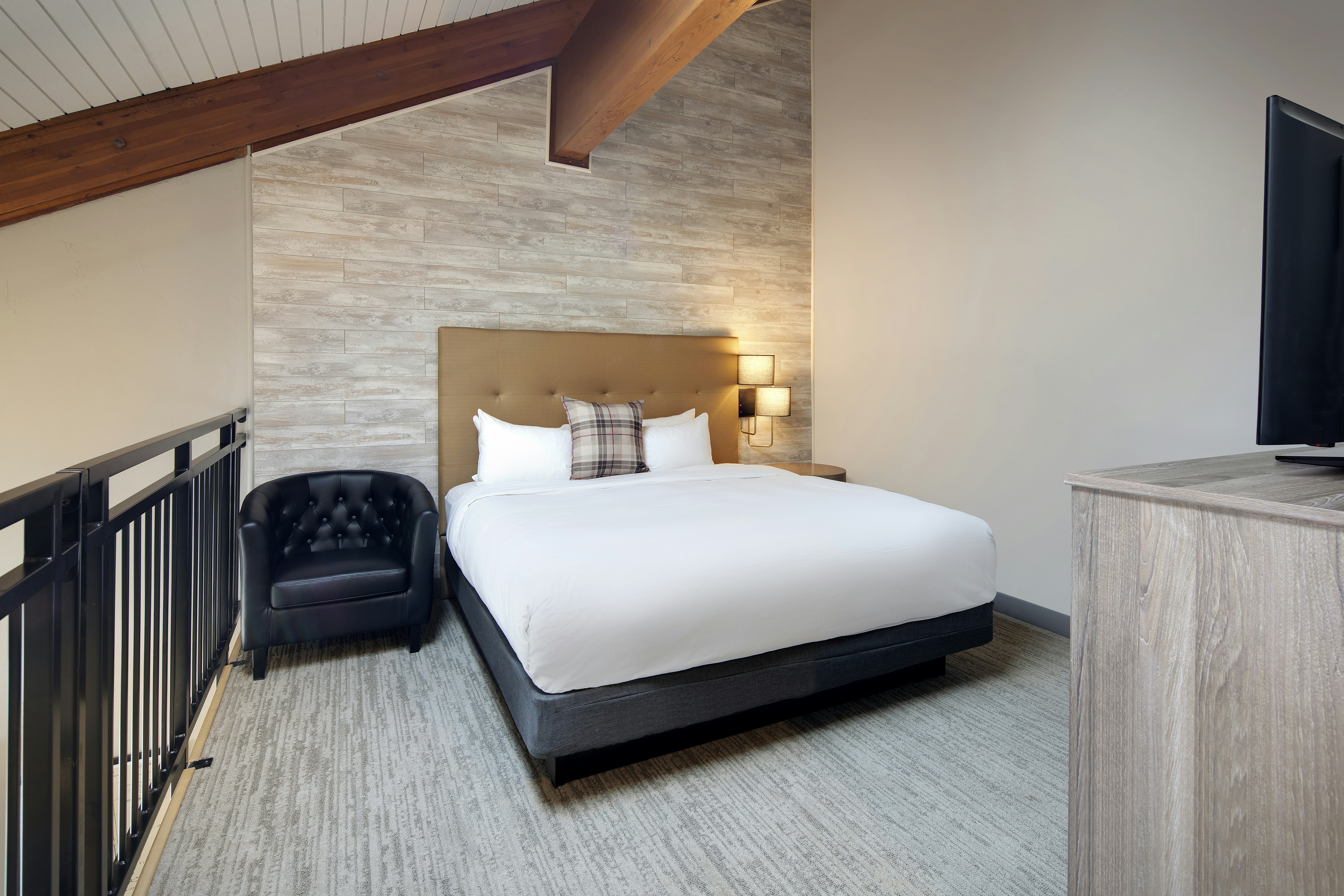 Highline Vail - a DoubleTree by Hilton 10/40