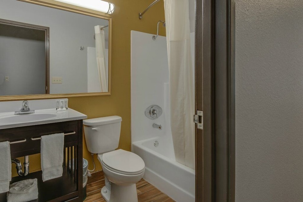 Americas Best Value Inn Hayward 35/57