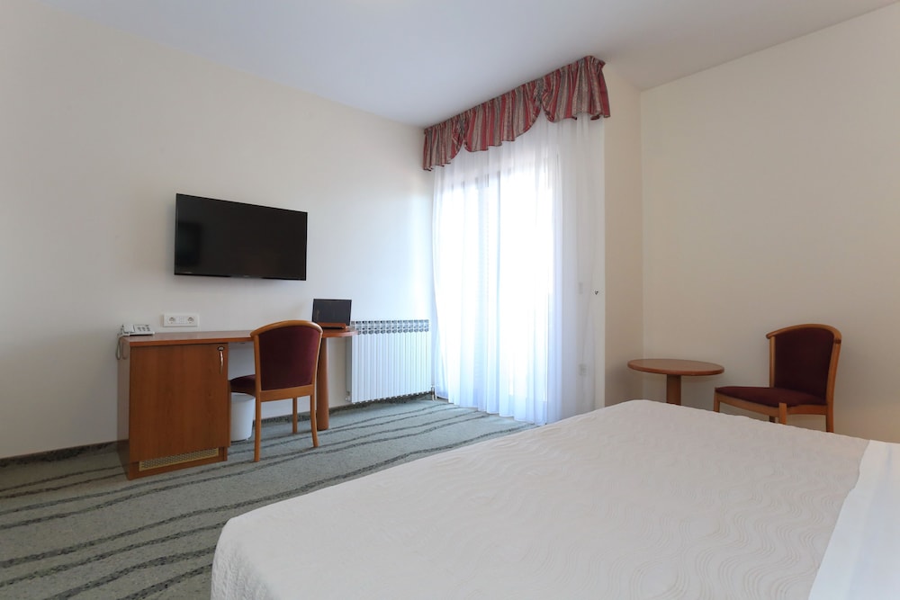 Mediteran 22/65