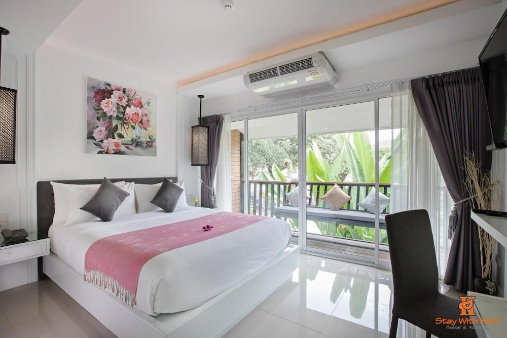 Stay With Hug Poshtel & Activities 16/37