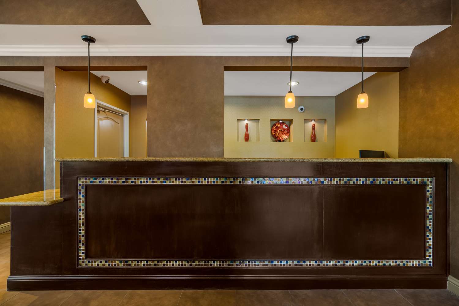 Best Western Diamond Bar Hotel & Suites 2/11