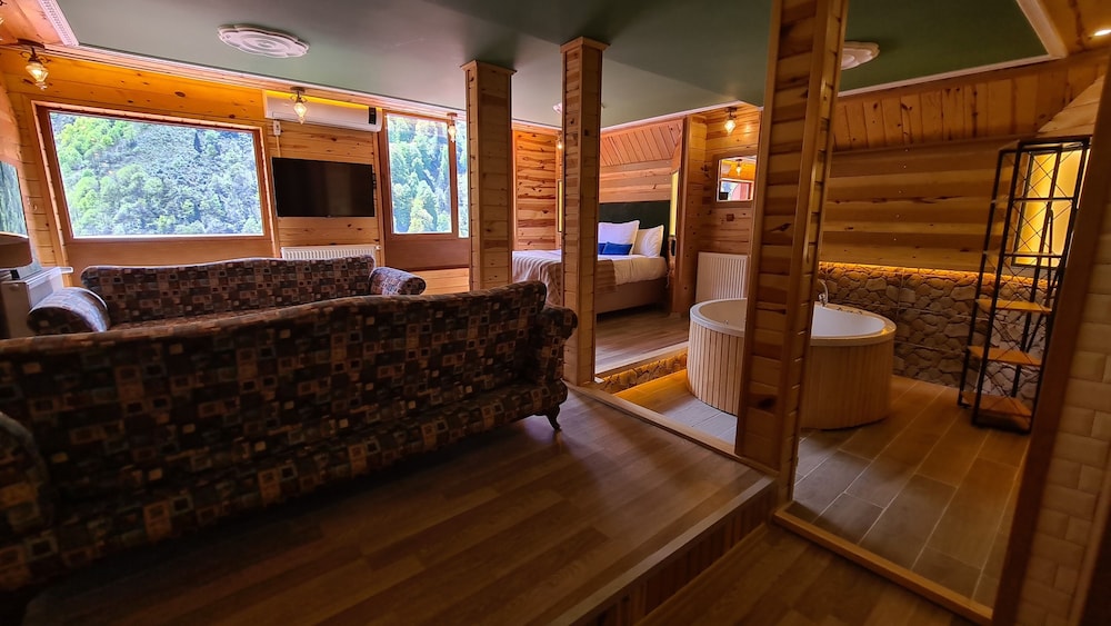 AYDER DOGA RESORT 58/84