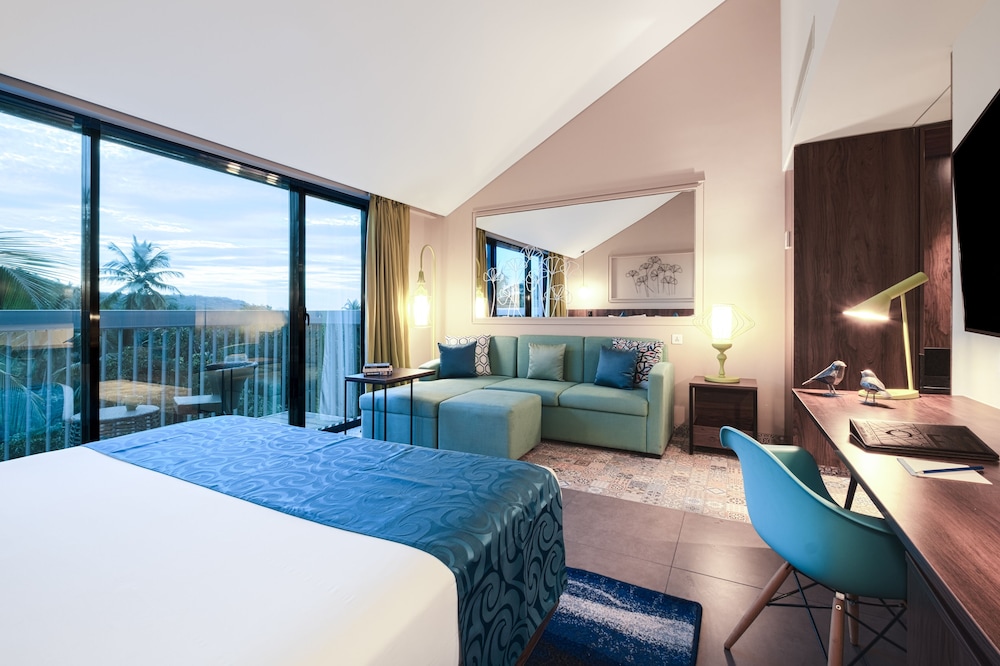 Hyatt Centric Candolim Goa 16/72