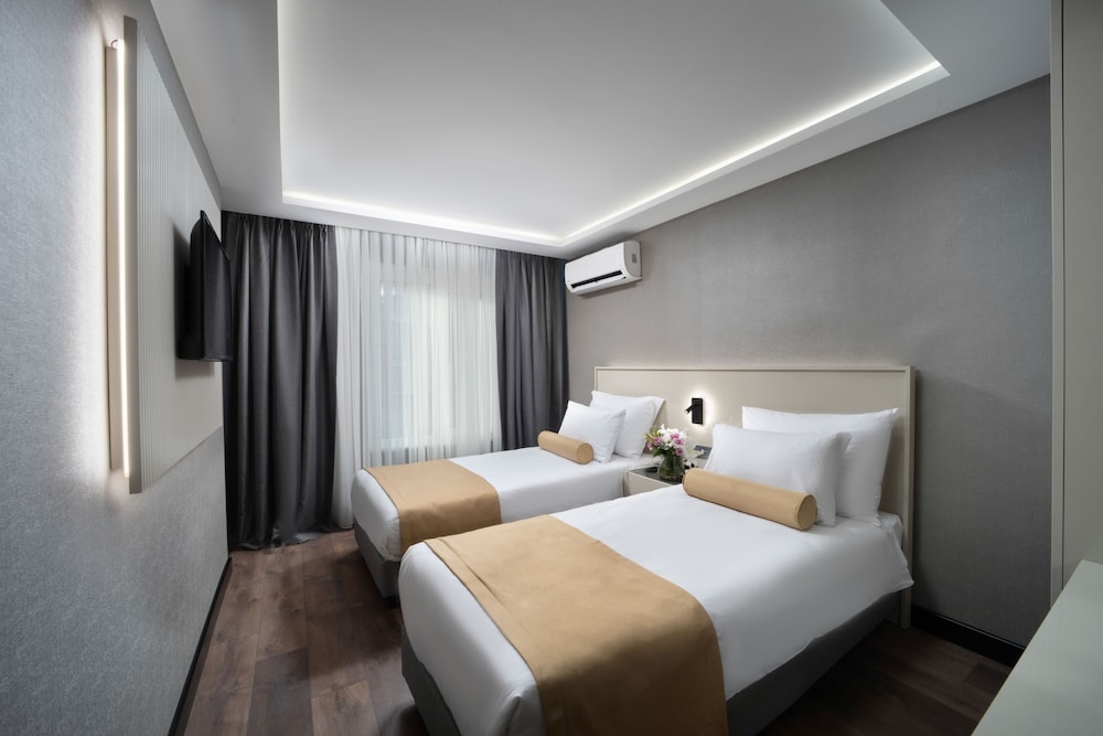 STANDARD, DOUBLE OR TWIN BED