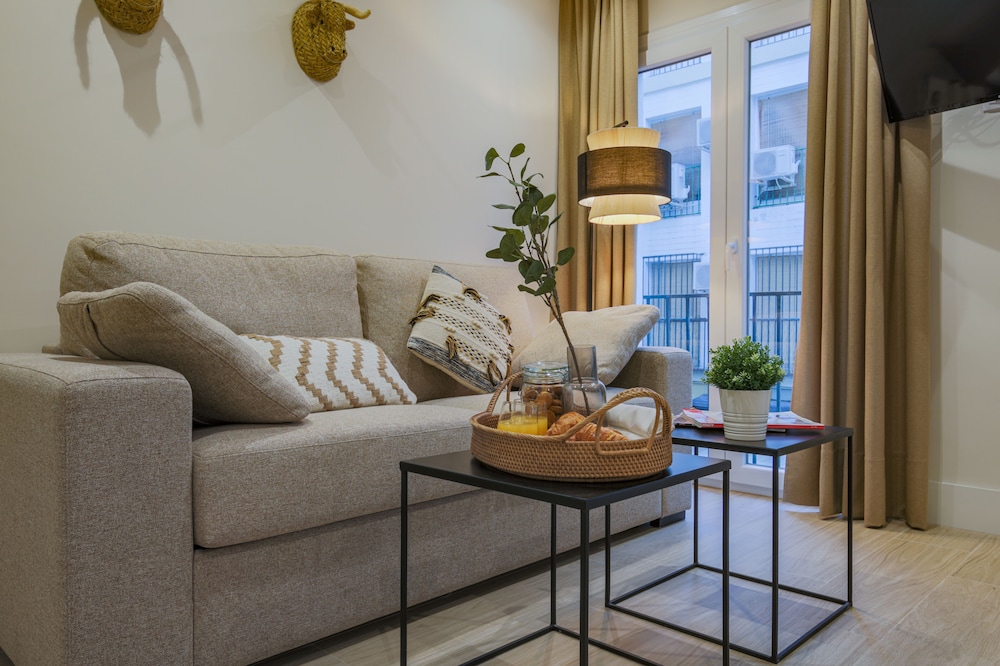 Apartamentos Magna Sevilla 32/68