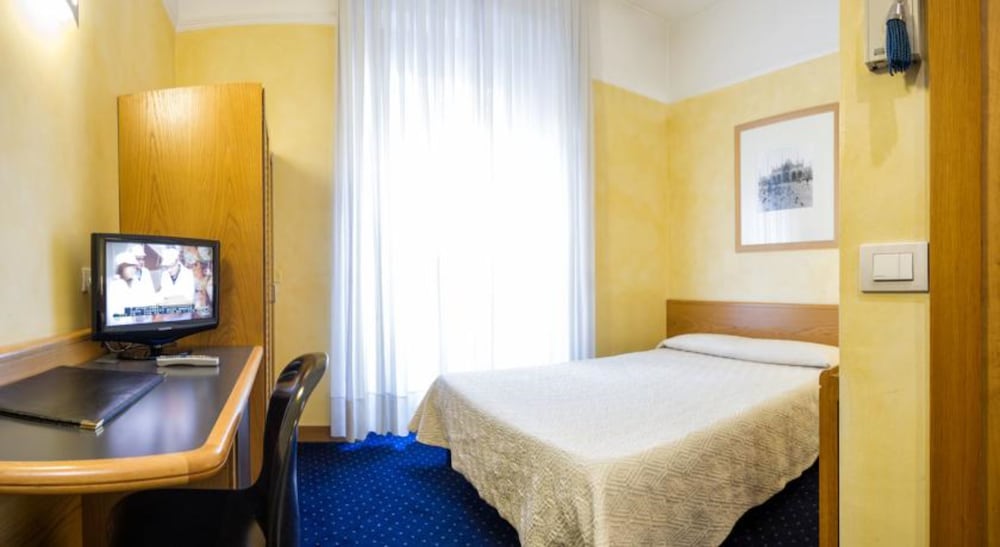 Club Hotel Milan 13/55