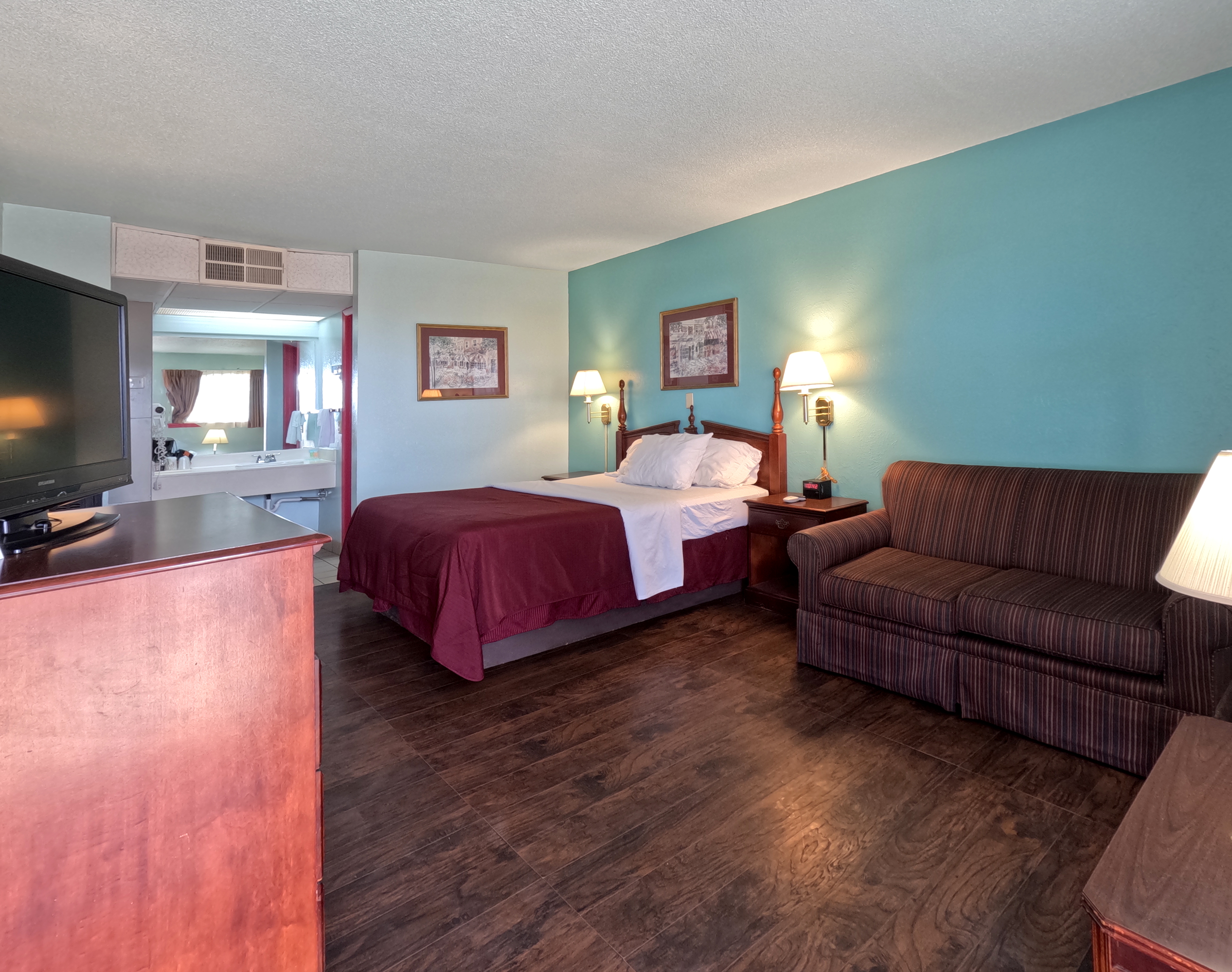 Room, Queen Bed, Accessible