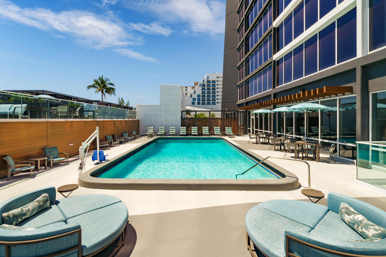 Courtyard By Marriott Oceanside Fort Lauderdale Beach 37/41