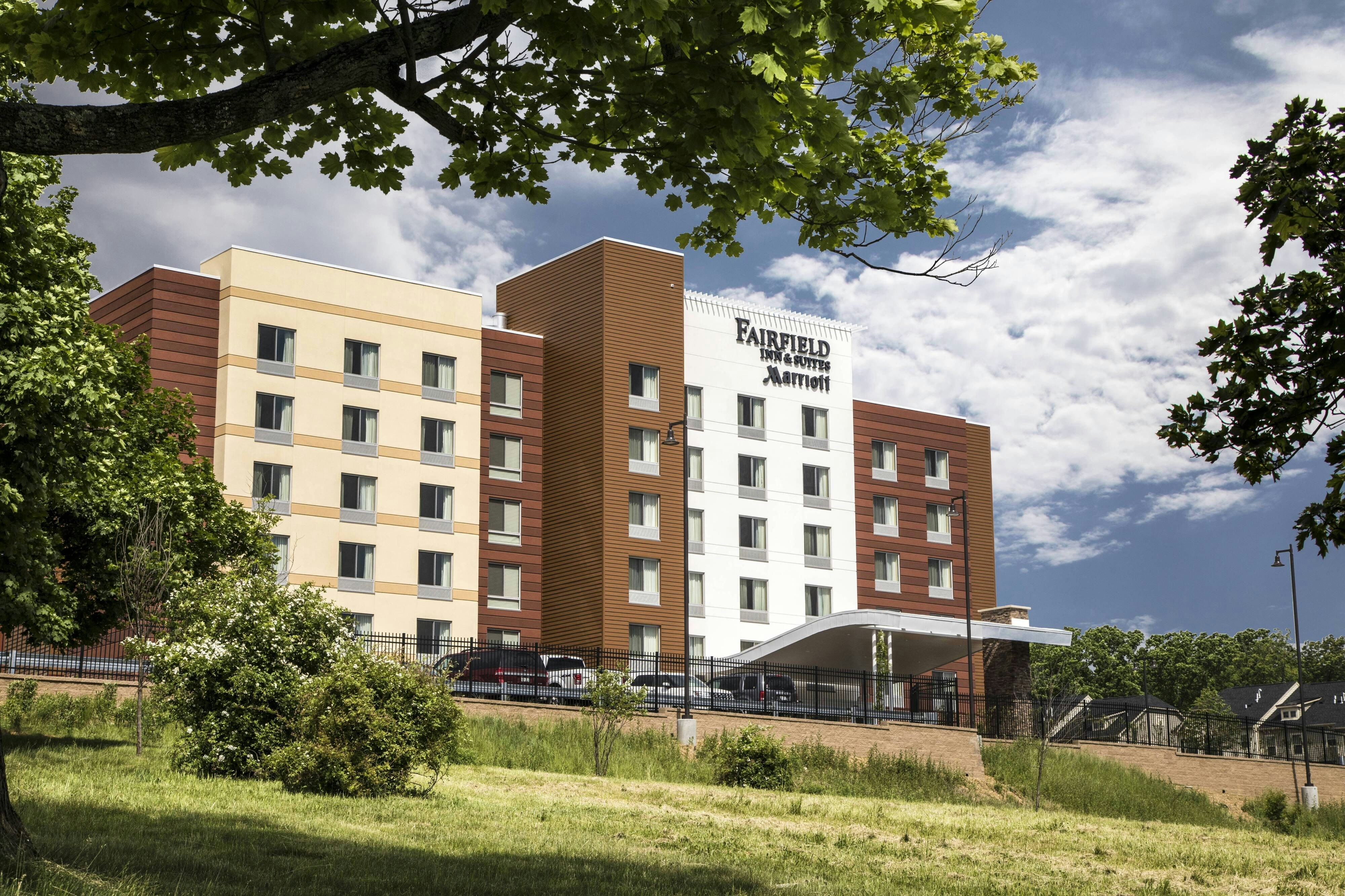 Fairfield Inn And Suites By Marriott Pittsburgh North Mccandless Crossing 1/16