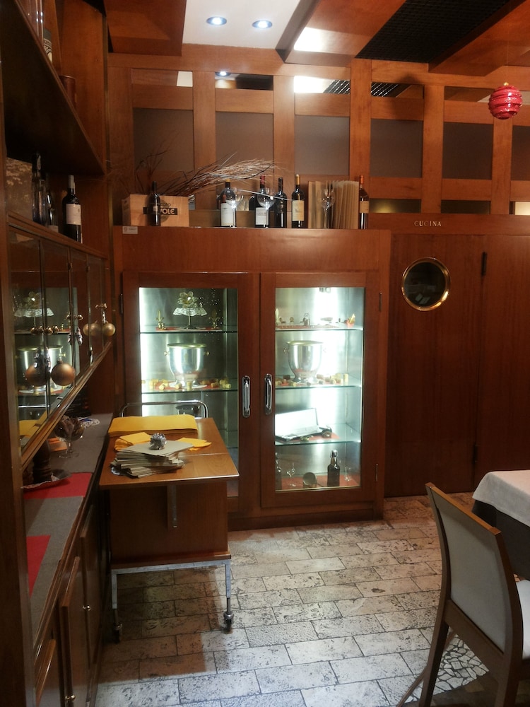 Hotel Autoespresso 39/50