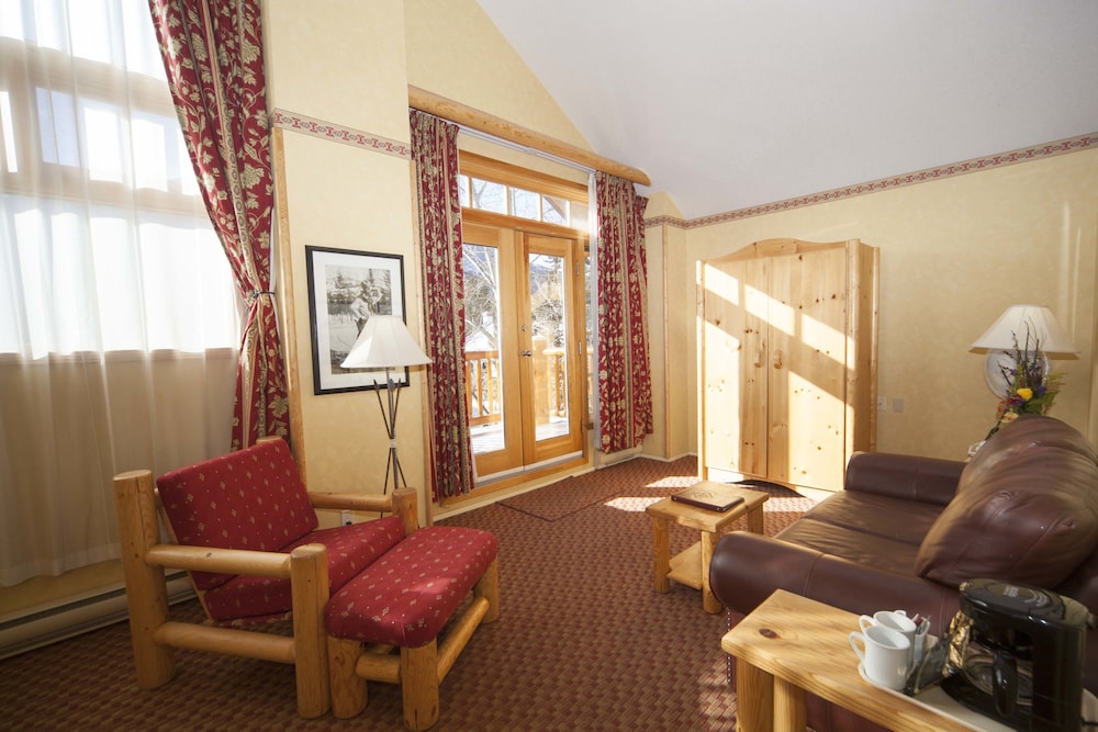 Brewster Mountain Lodge 52/65
