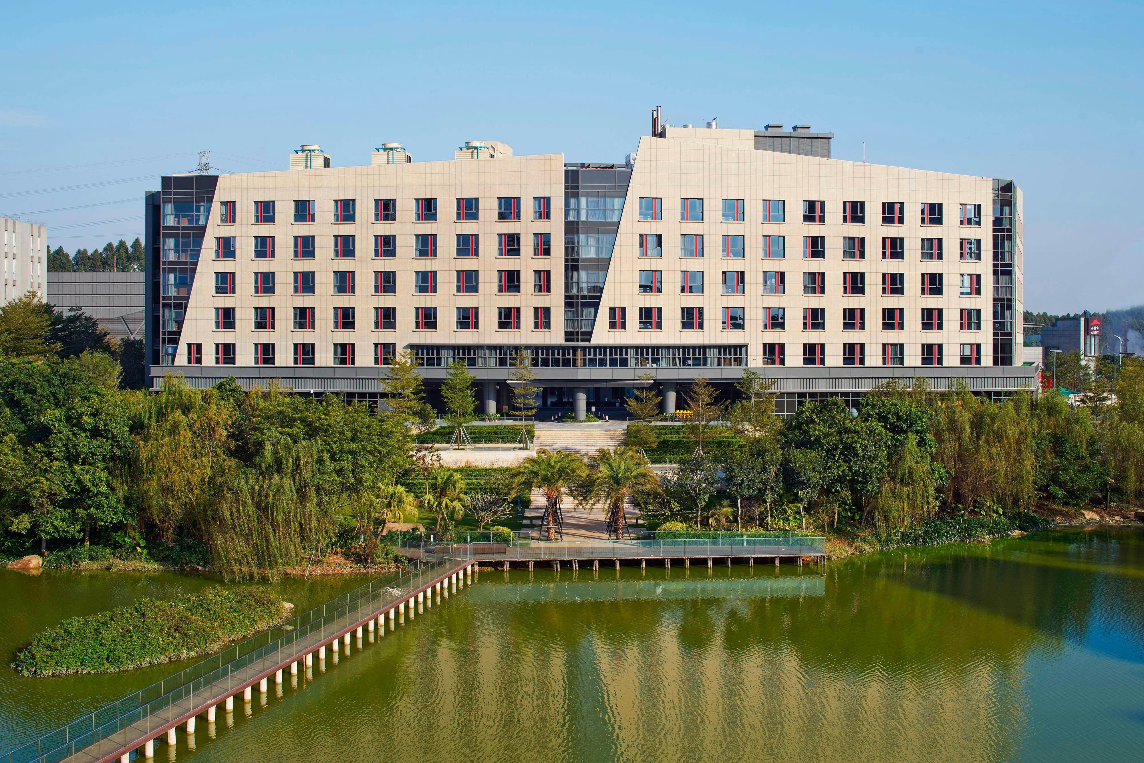 Aloft Dongguan Songshan Lake 14/15