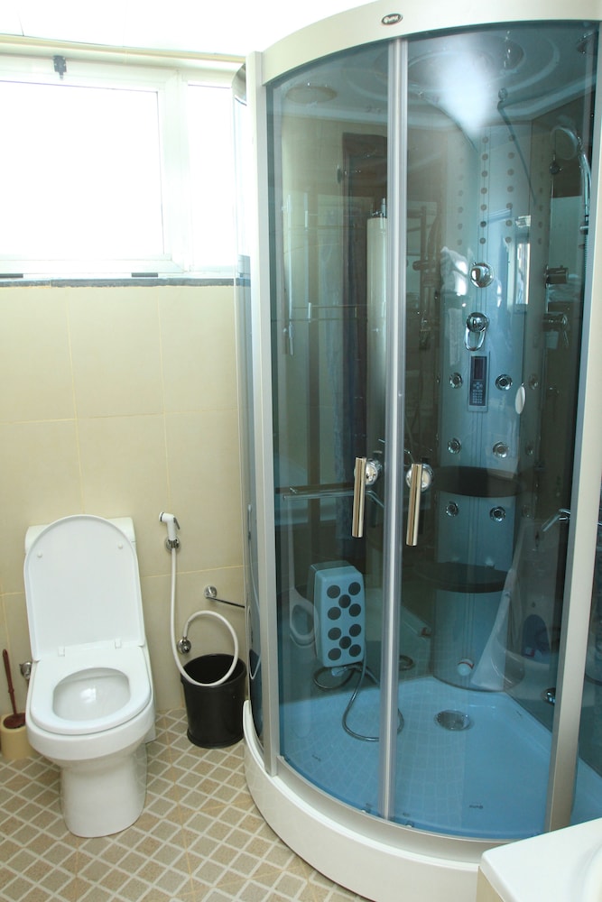 Aphrodite International Hotel 20/26