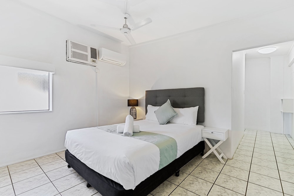 1 BEDROOM, APARTMENT