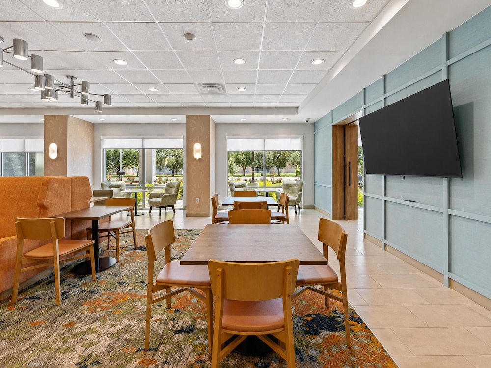 Hampton Inn by Hilton Wharton 32/40