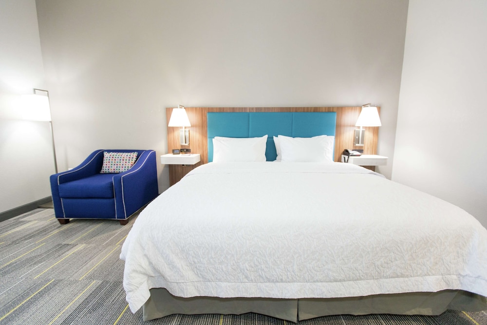 Hampton Inn Mustang Ok 11/51