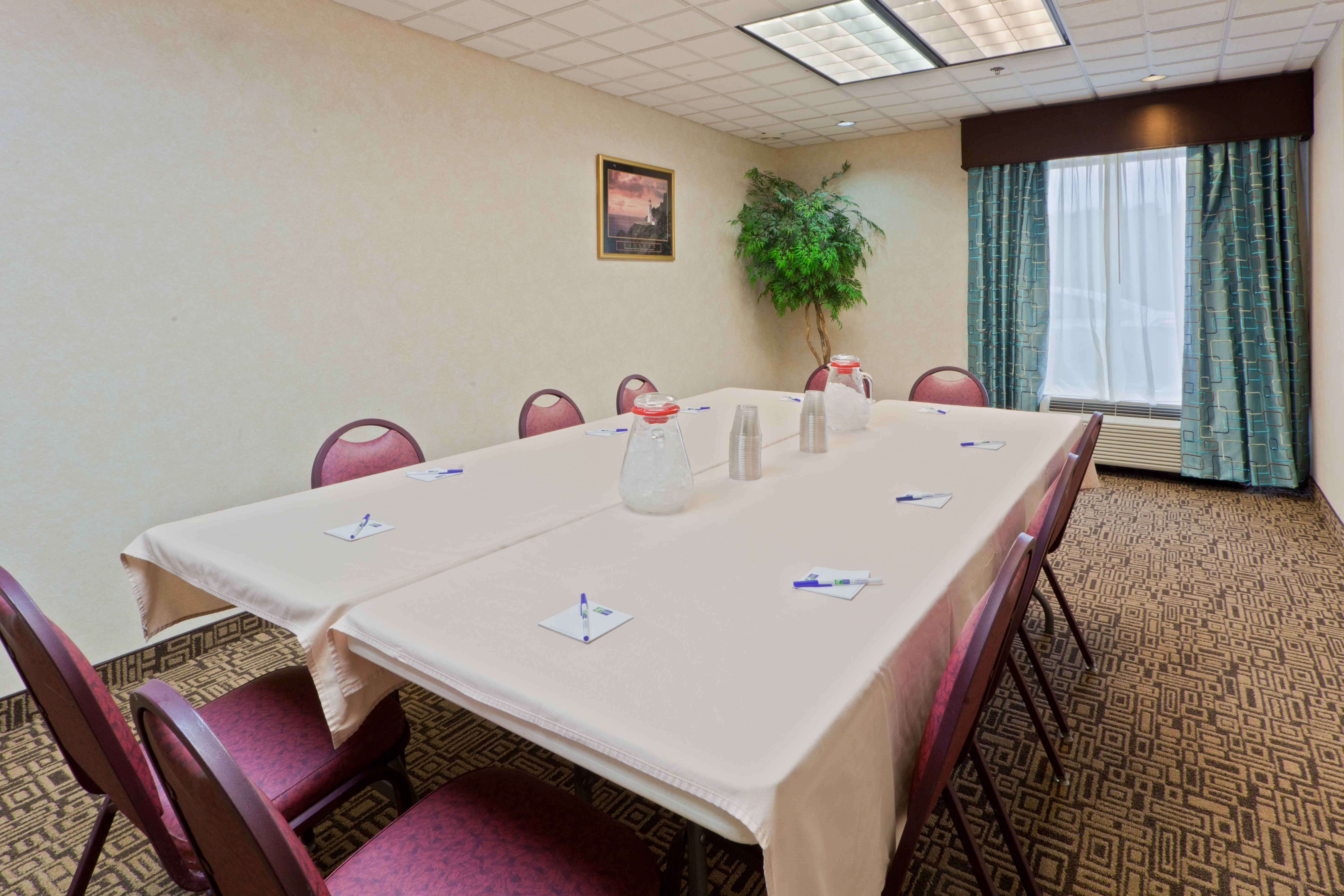 Holiday Inn Express Hotel And Suites Charleston Southridge 38/50