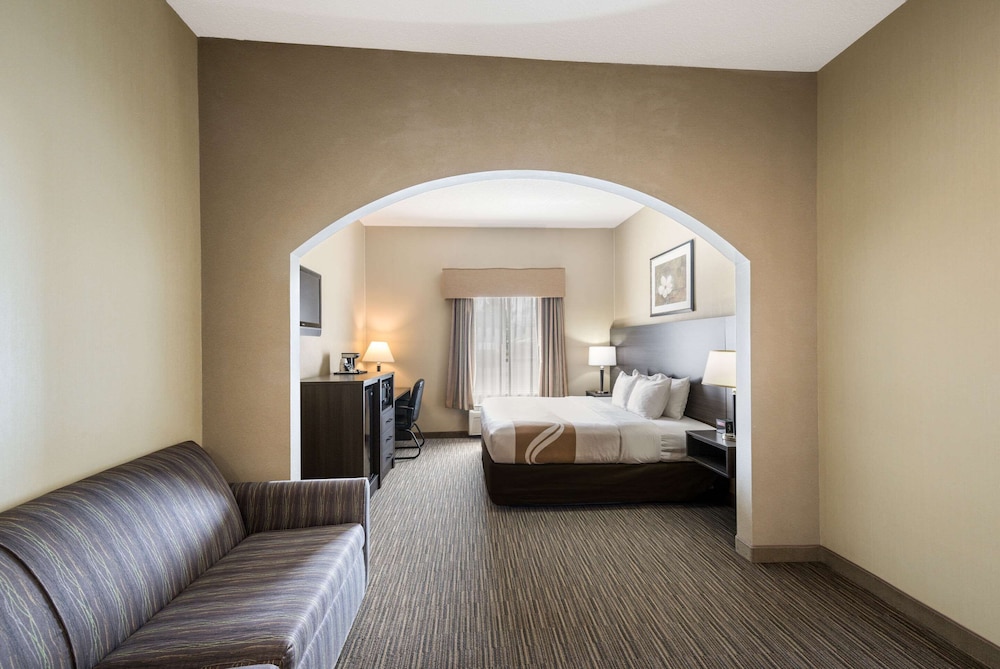 Quality Inn and Suites Fishkill South Near I-84 22/52