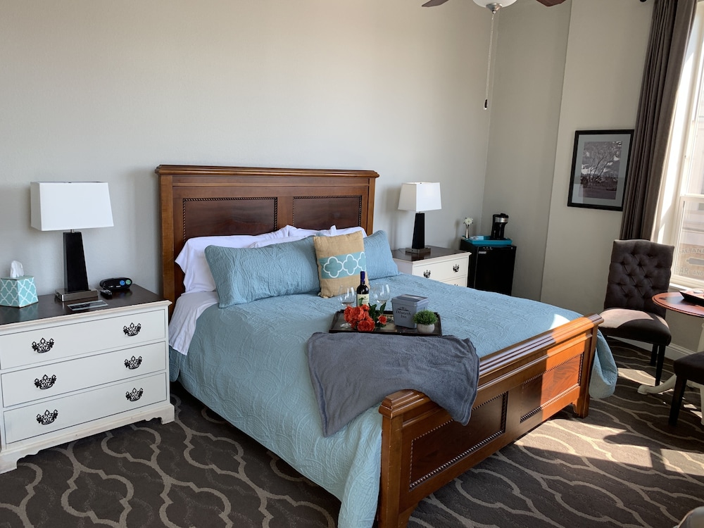 The Dilworth Inn Suites 25/46